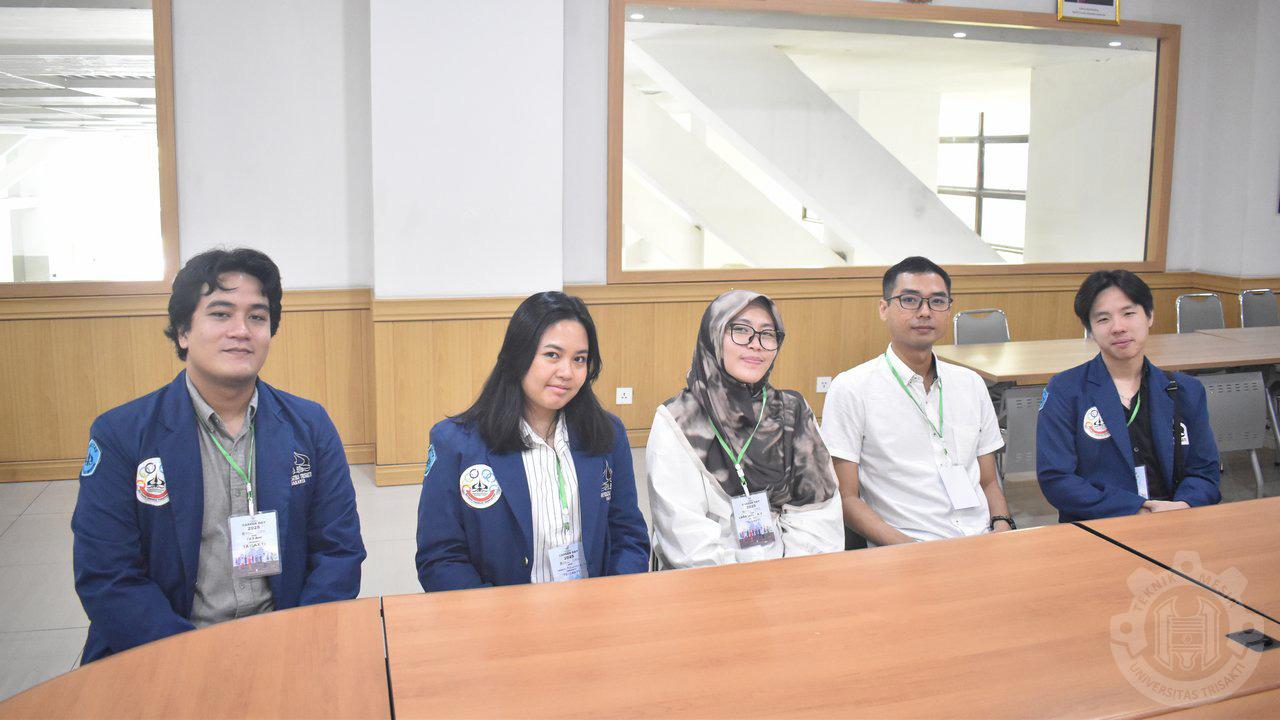 Kunjungan Edukatif ke Tzu Chi Secondary School_8
