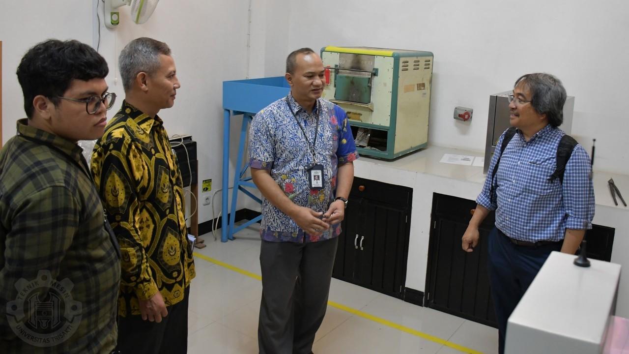 Kunjungan Prof. Tim Pasang, Ph.D. ke Jurusan Teknik Mesin_07