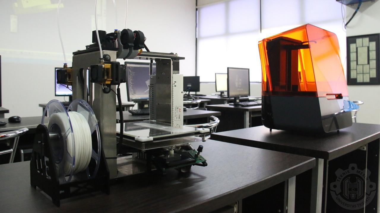 mesin-fti-univ-trisakti_studio-cad-cam_02_wm
